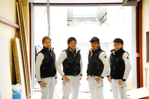 E5D53234-1349-4C4B-AB81-970DF2F1FA58